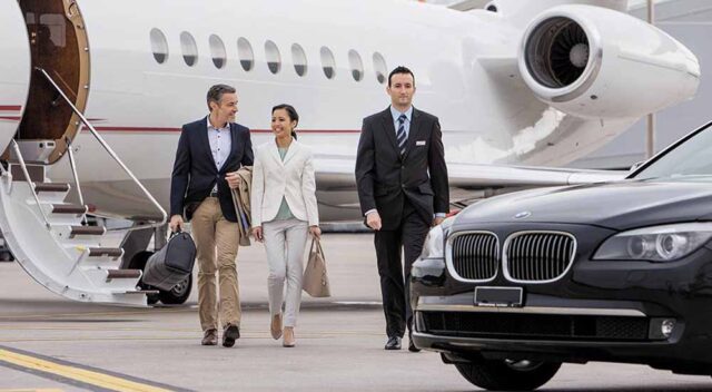 How Much Do You Tip A Driver To The Airport? Learn the Basic How Much Do You Tip A Driver To The Airport